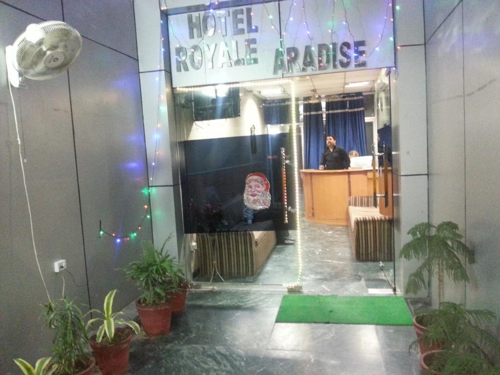 Hotel Royale Paradise Noida Exterior photo